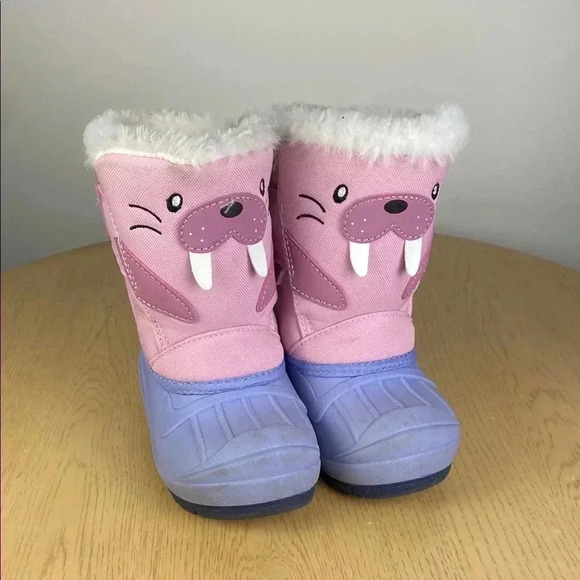 Cat & Jack Toddler Toddler Girl’s Size 6 Snow Boots Walrus Pull On Winter Boots - Picture 1 of 9